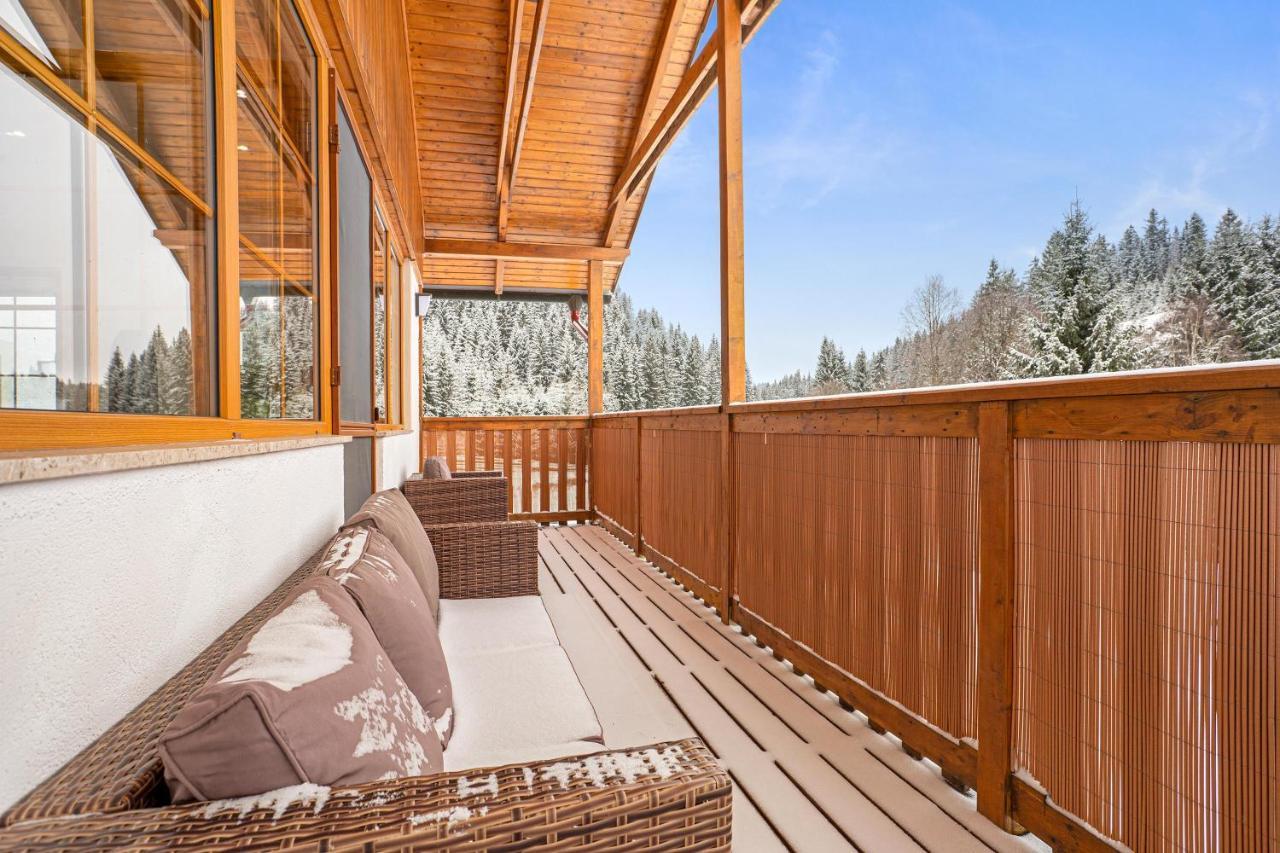 Apartman Ela Horni Blatna Exterior photo