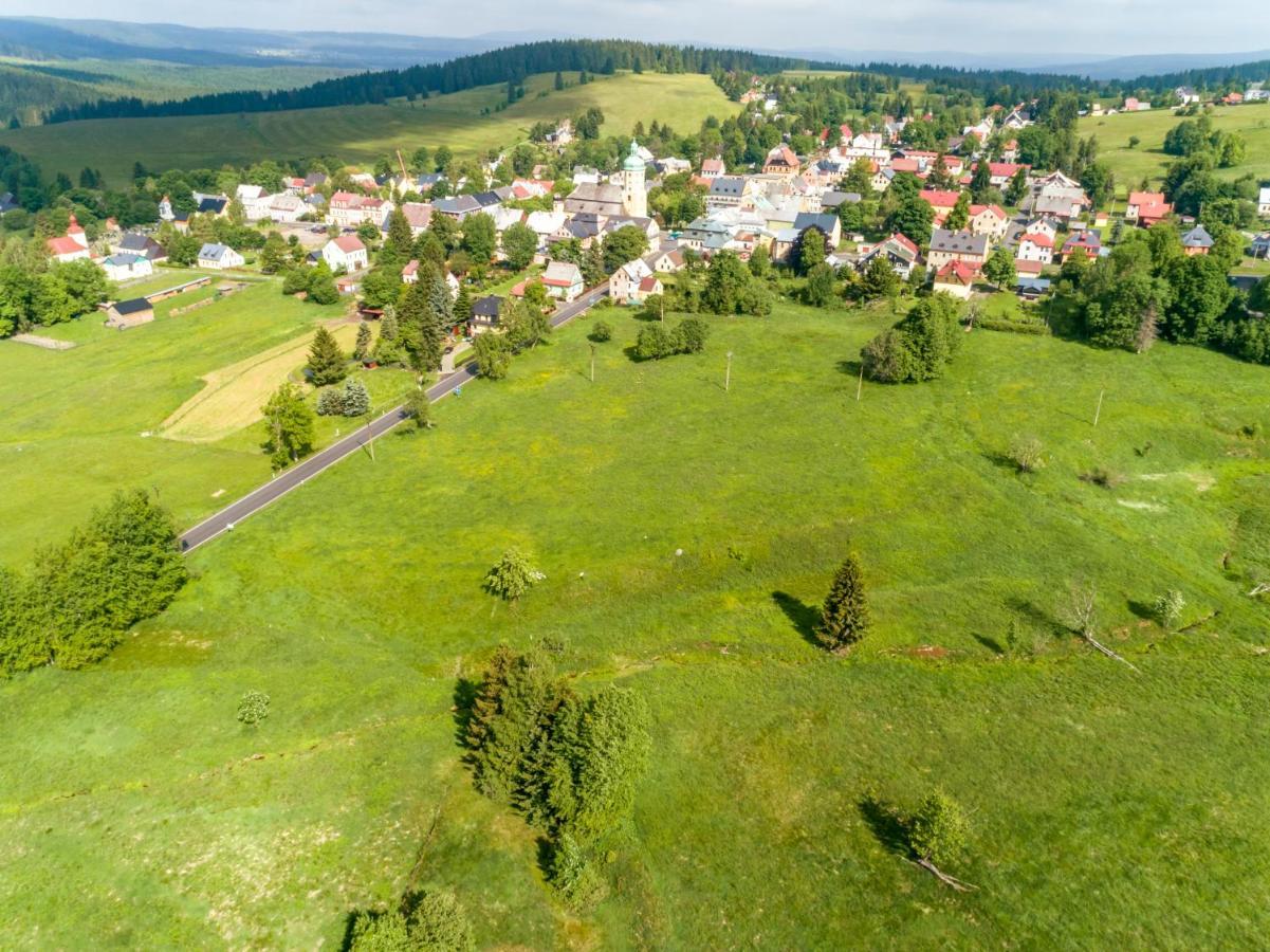 Apartman Ela Horni Blatna Exterior photo